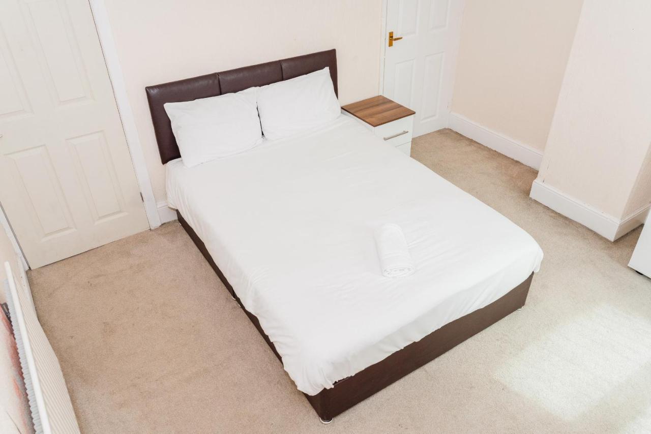 City Rooms In Stoke City Екстериор снимка