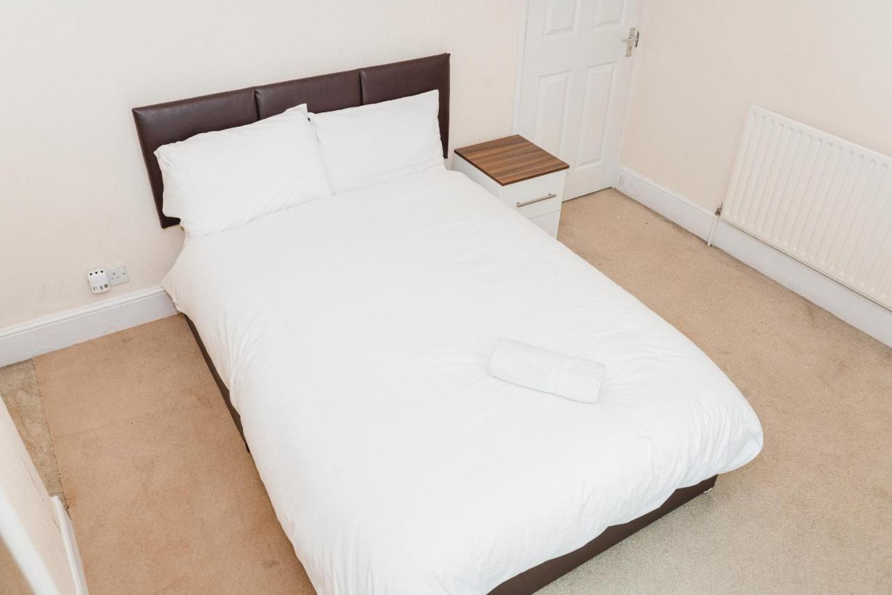City Rooms In Stoke City Екстериор снимка
