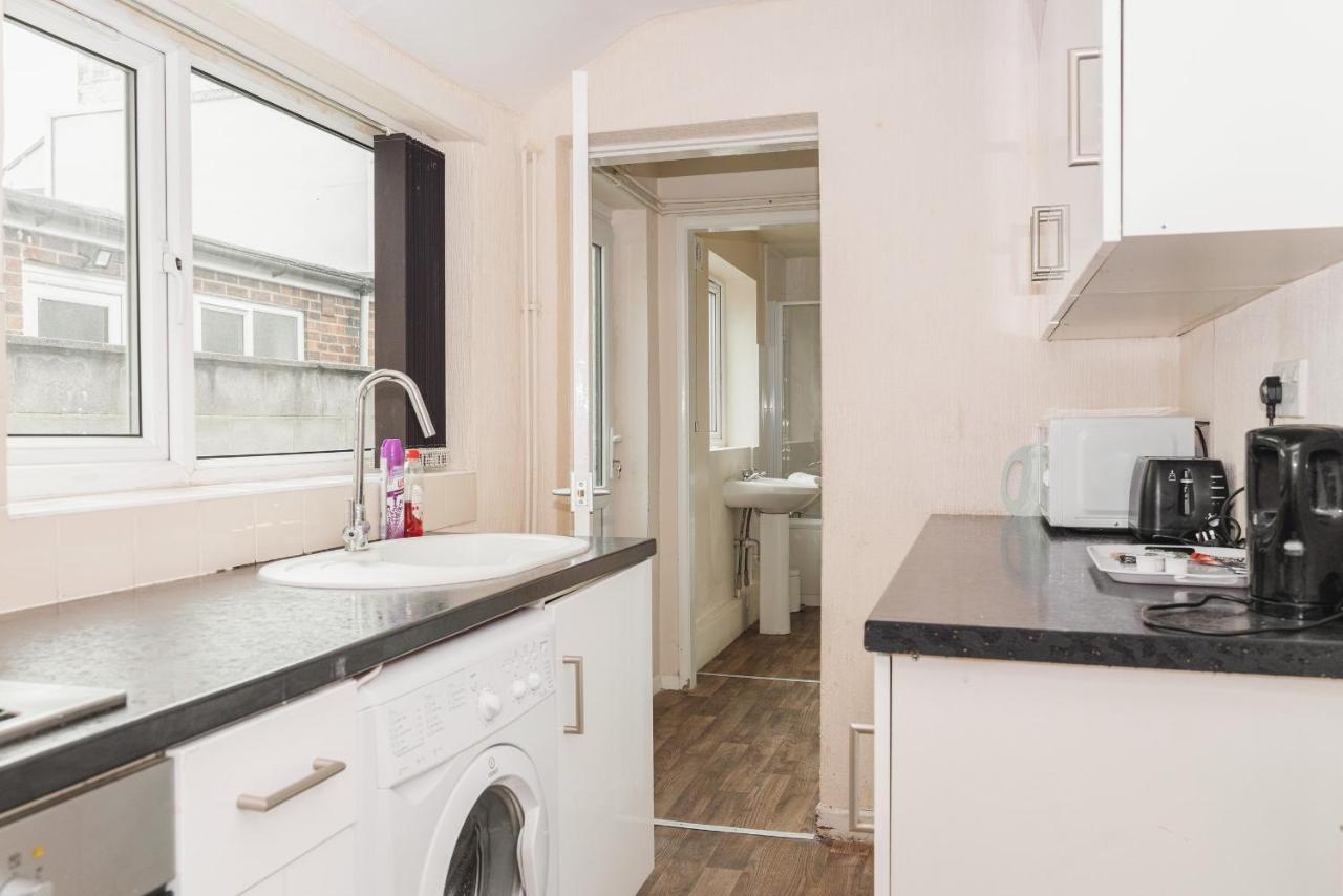 City Rooms In Stoke City Екстериор снимка