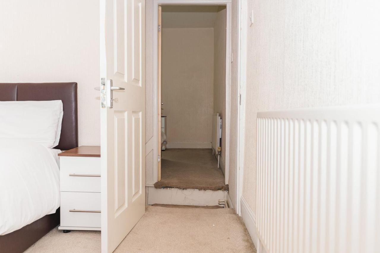 City Rooms In Stoke City Екстериор снимка