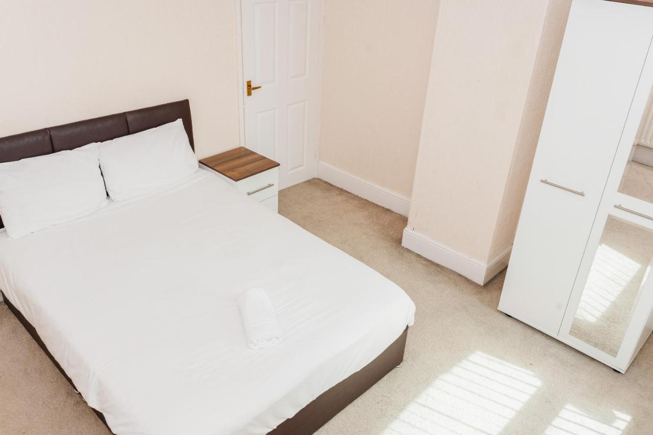 City Rooms In Stoke City Екстериор снимка